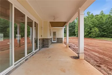 Exterior - 109 Grove Park Dr, Cornelia, GA 30531 photo 5 of 12