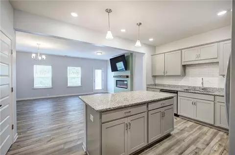 261 Dupont Dr, Cartersville, GA 30121 photo 4