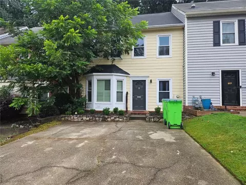 513 Salem Woods Dr SE, Marietta, GA 30067