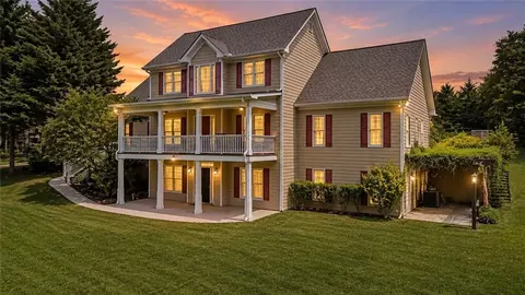 1031 Riverside Rd, Buford, GA 30518