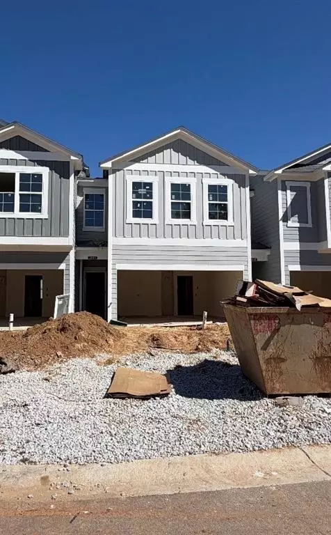2664 High View Ct, Decatur, GA 30035