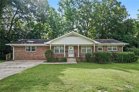 3383 Navaho Trl SE, Smyrna, GA 30080