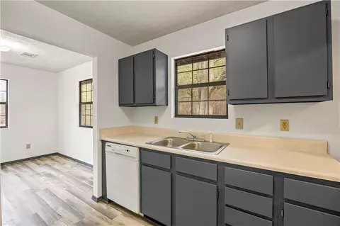 Kitchen - 181 Lower Wirebridge Rd, Stephens, GA 30667 photo 2 of 2