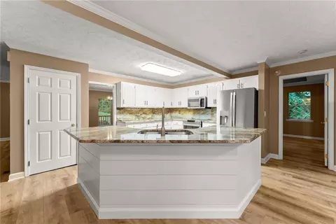 Kitchen - 1961 Cedar Bluff Rd, Monroe, GA 30656 photo 3 of 4