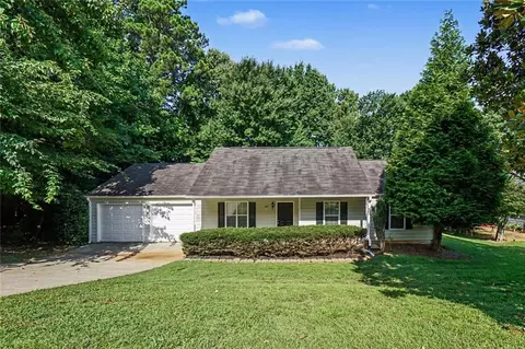 529 Bluff Ct, Woodstock, GA 30188