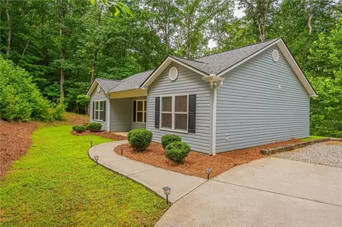 1165 Chesterra Dr, Dahlonega, GA 30533