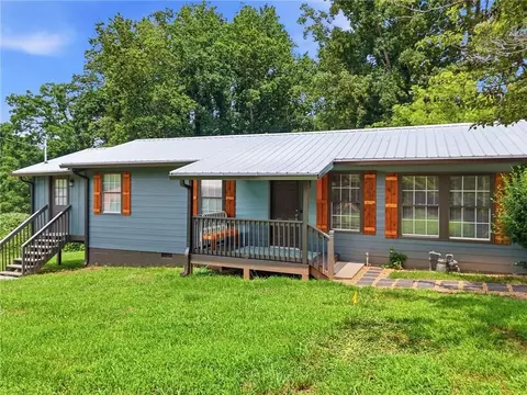 165 Cherokee Ave, Nelson, GA 30151