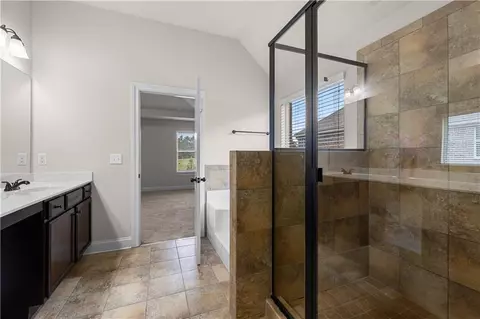 Entry Way - 3256 Alhambra Cir, Hampton, GA 30228 photo 9 of 10