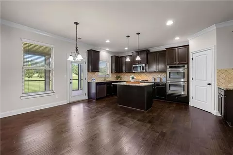 Kitchen - 3256 Alhambra Cir, Hampton, GA 30228 photo 1 of 3