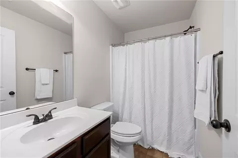 Bath - 3256 Alhambra Cir, Hampton, GA 30228 photo 3 of 3