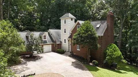 5599 Stone Creek Dr, Stone Mountain, GA 30087