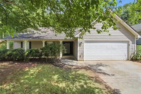 2572 Herndon Rd, Lawrenceville, GA 30043