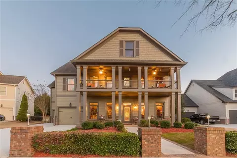 630 Warm Springs Ct, Loganville, GA 30052