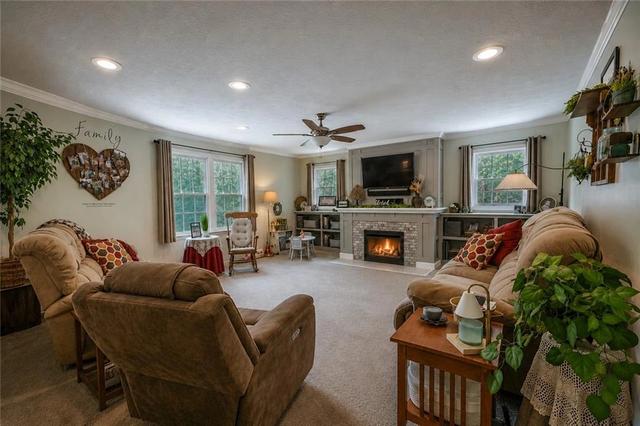 6623 N Seminole Dr, Douglasville, GA 30135