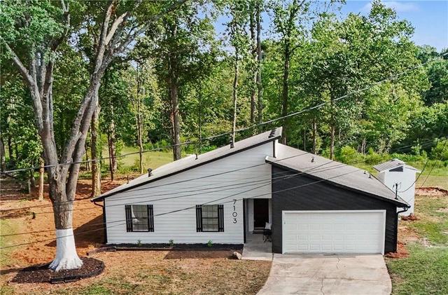 7103 Apache Ln, Riverdale, GA 30274