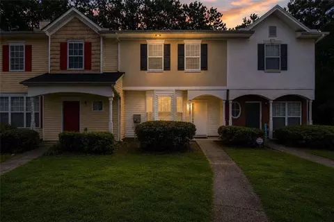 1708 Camden Forrest Trl, Riverdale, GA 30296