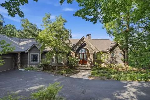84 Fox Claw Knl, Big Canoe, GA 30143