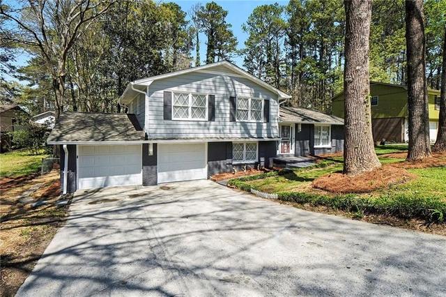 3960 Wedgefield Cir, Decatur, GA 30035