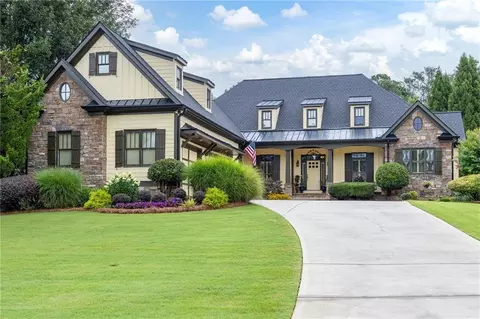 154 Gold Leaf Trl, Powder Springs, GA 30127