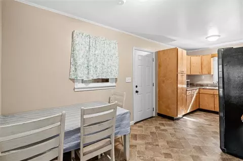 Dining - 163 Ben Putnam Rd, Resaca, GA 30735 photo 1 of 2