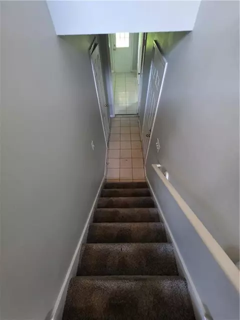 Entry Way - 6924 Biscayne Blvd, Rex, GA 30273 photo 3 of 3