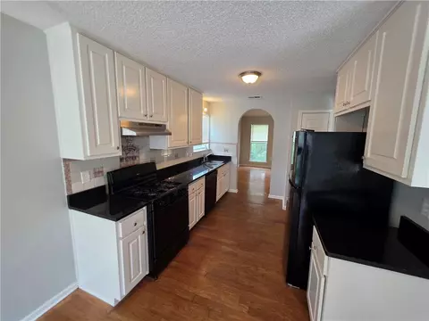 Kitchen - 6924 Biscayne Blvd, Rex, GA 30273 photo 3 of 4