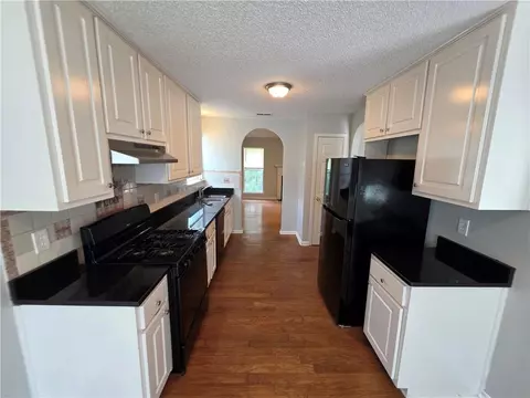 Kitchen - 6924 Biscayne Blvd, Rex, GA 30273 photo 2 of 4