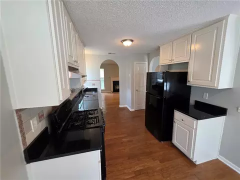 Kitchen - 6924 Biscayne Blvd, Rex, GA 30273 photo 4 of 4