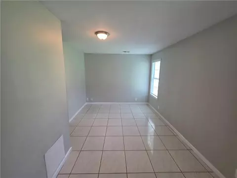 Living - 6924 Biscayne Blvd, Rex, GA 30273 photo 3 of 6