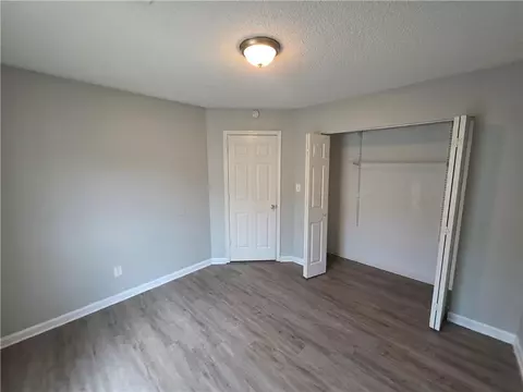 Bedroom - 6924 Biscayne Blvd, Rex, GA 30273 photo 3 of 6