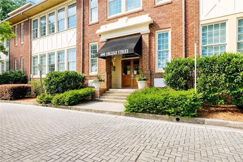 600 College St #203, Hapeville, GA 30354