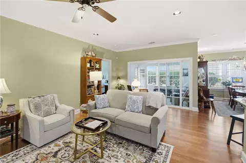 Living - 105 Maplecrest Ln SE, Rome, GA 30161 photo 1 of 1