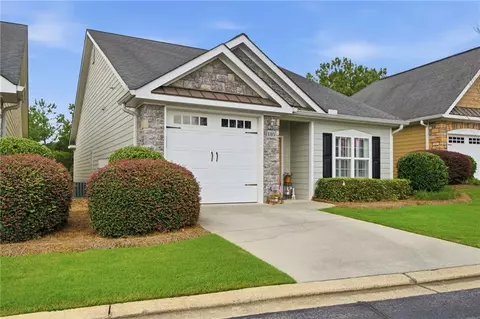 Exterior - 105 Maplecrest Ln SE, Rome, GA 30161 photo 3 of 4