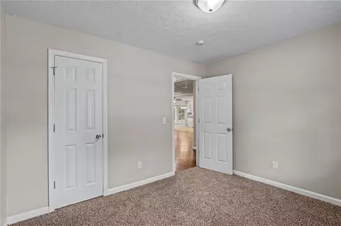 560 E Country Woods Dr, Covington, GA 30016 photo 11