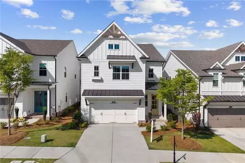 637 Skytop Dr, Cumming, GA 30040