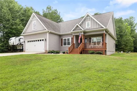 63 Pace Rd, Toccoa, GA 30577 photo 3