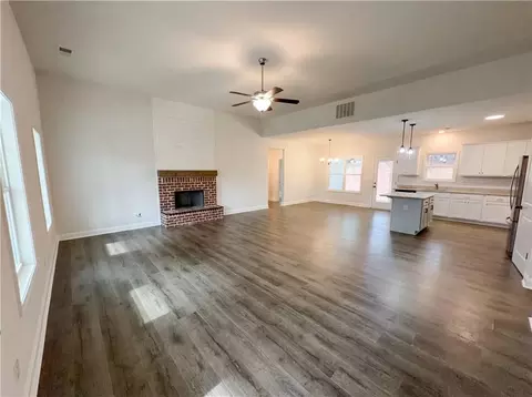 Living - 1841 Highway 138, Monroe, GA 30655 photo 1 of 4