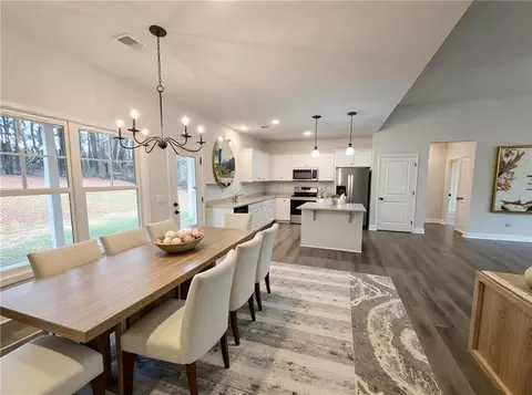 Dining - 1841 Highway 138, Monroe, GA 30655 photo 1 of 1