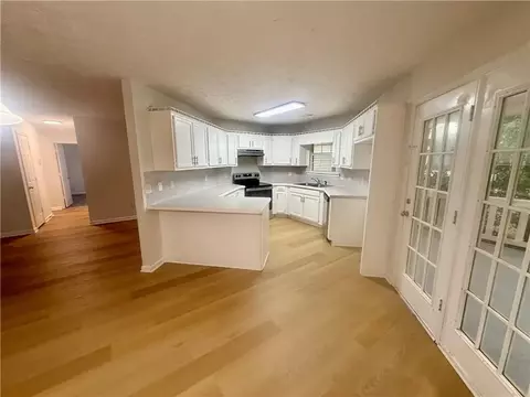 100 Chestnut Dr, Covington, GA 30016 photo 2