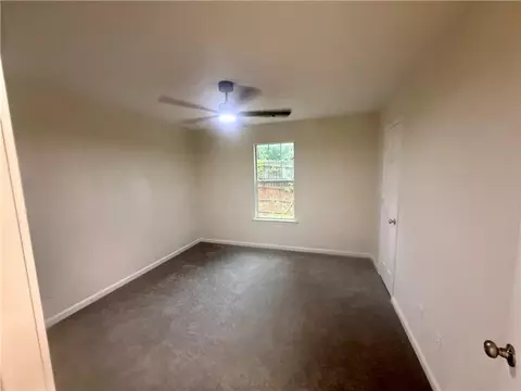 100 Chestnut Dr, Covington, GA 30016 photo 8