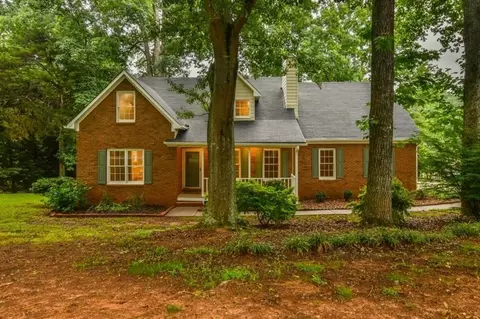 108 Timber View Ct, Lawrenceville, GA 30043