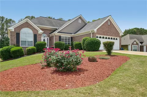 4821 Camden Dr, Conyers, GA 30094