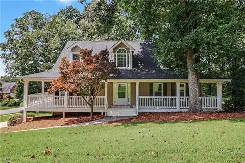 715 Maggie Mae Ln, Lawrenceville, GA 30045