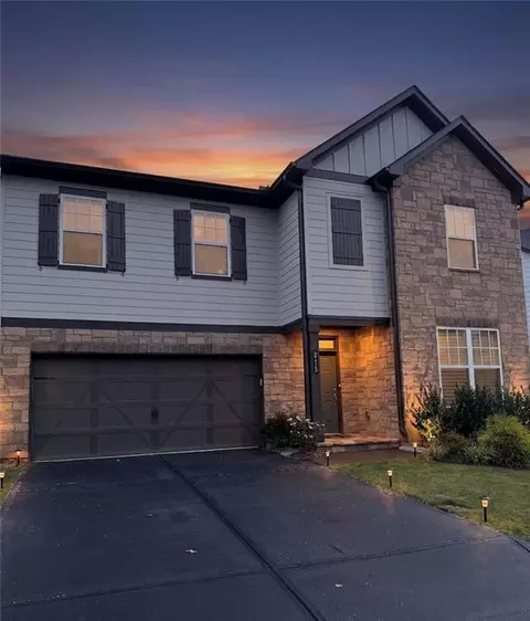 215 Foxhill Dr, Dawsonville, GA 30534