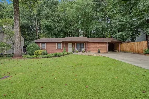 3095 Woodland Dr NW, Kennesaw, GA 30152