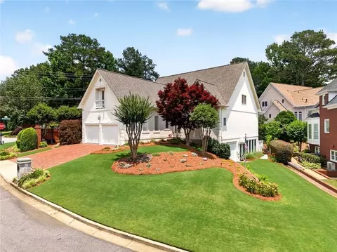 5327 Claridge Sq, Dunwoody, GA 30338