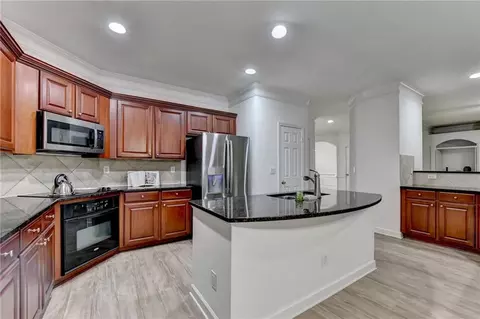 Kitchen - 2511 Royston Dr, Duluth, GA 30097 photo 4 of 9