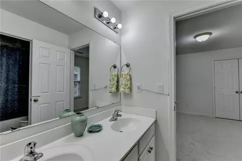 Bath - 2511 Royston Dr, Duluth, GA 30097 photo 5 of 7