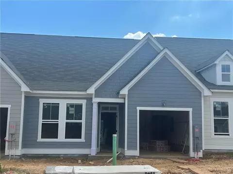 108 Harmony Cir, Cartersville, GA 30120
