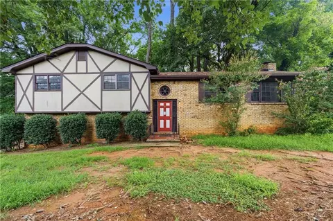 532 Stockwood Dr, Woodstock, GA 30188